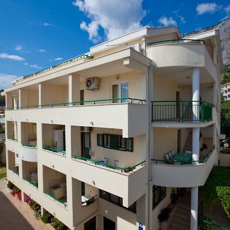 Apartments Smiljka II Tučepi Eksteriør billede