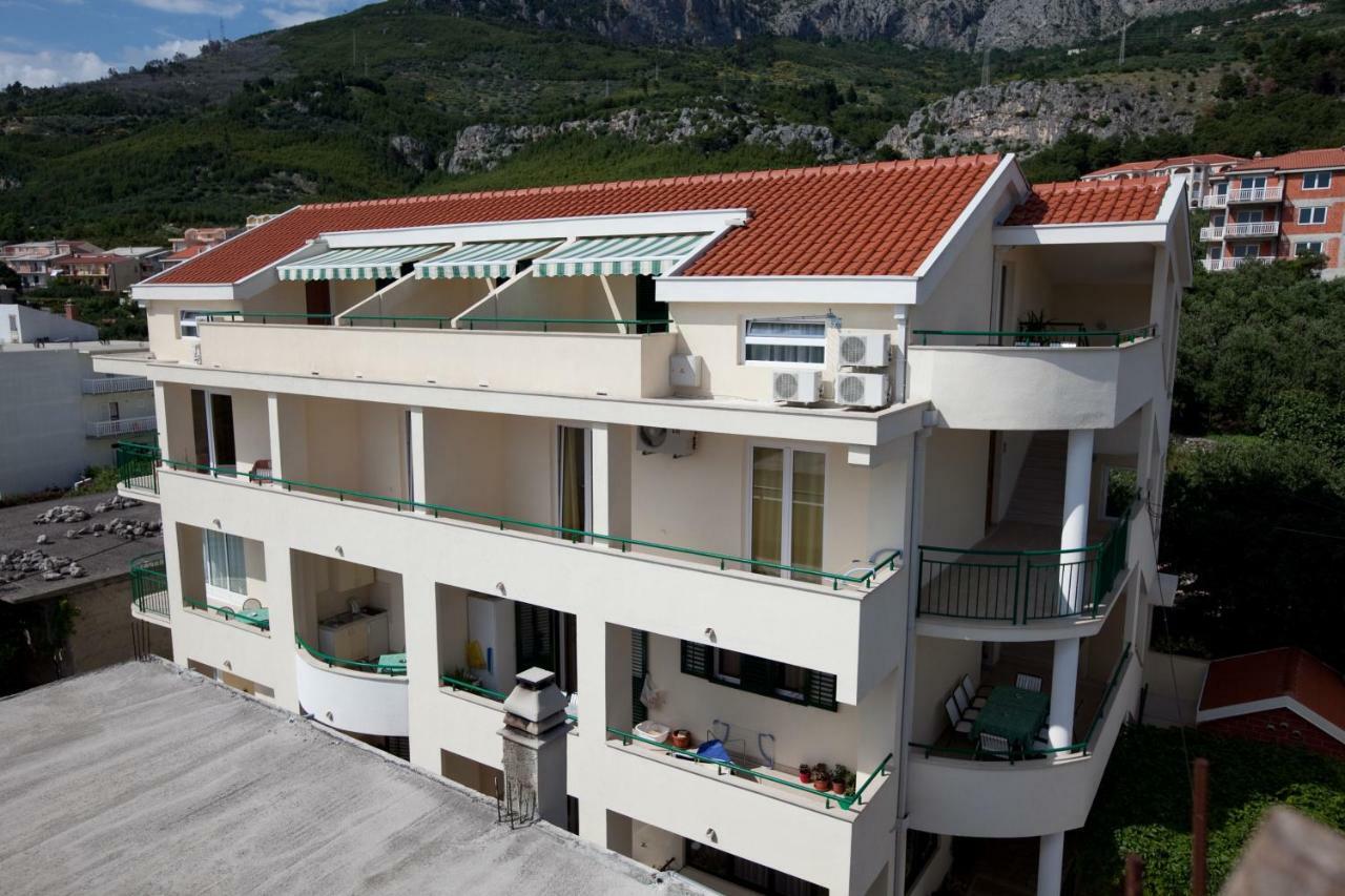 Apartments Smiljka II Tučepi Eksteriør billede